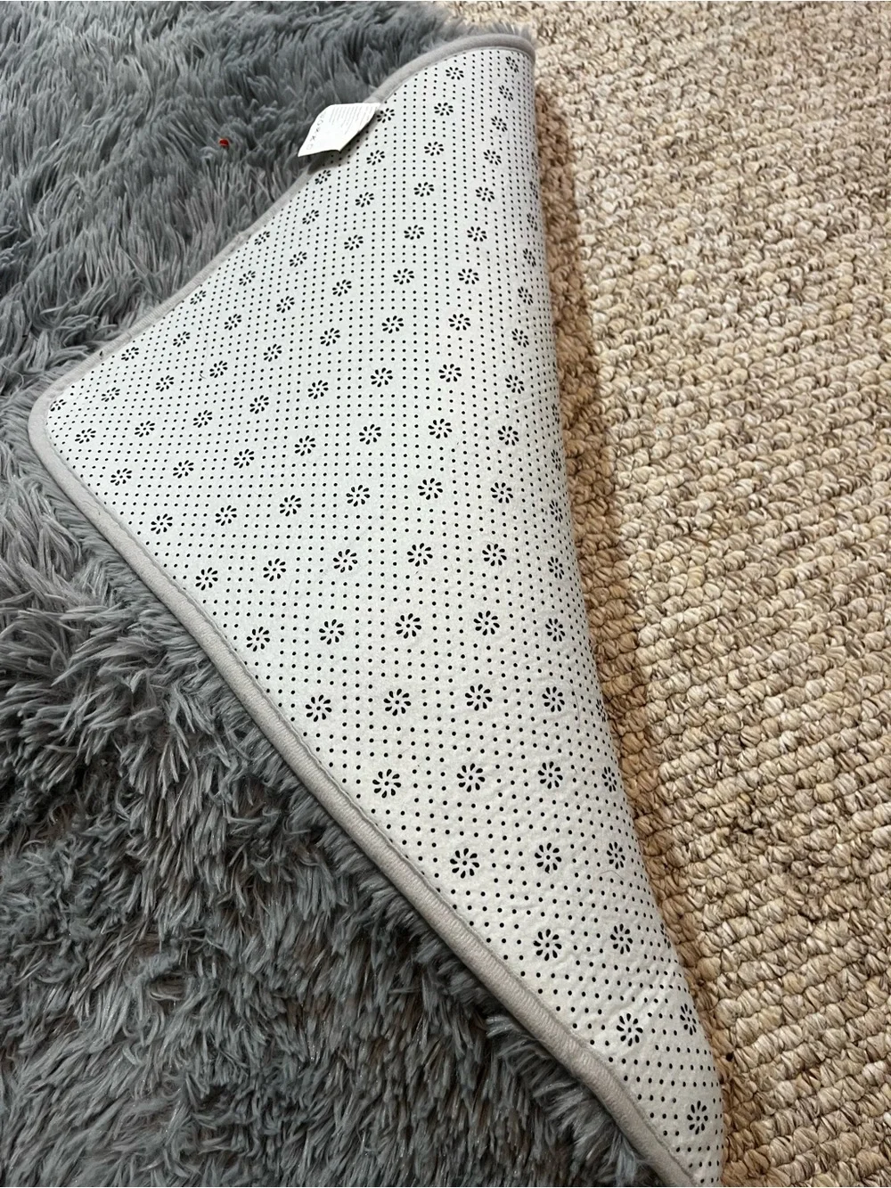 Fluffy Soft Grey Shag Area Rug (45” x 62”)